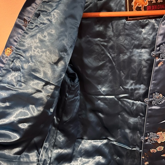 Gorgeous Vintage Silk Asian Jacket - Picture 4 of 4